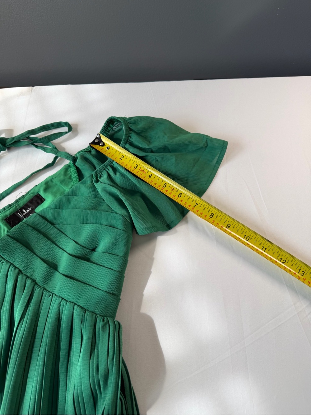 Lulu's Amalfi Coast Emerald Green Pleated Flutter Sleeve Dress NWT - Picture 8 of 9